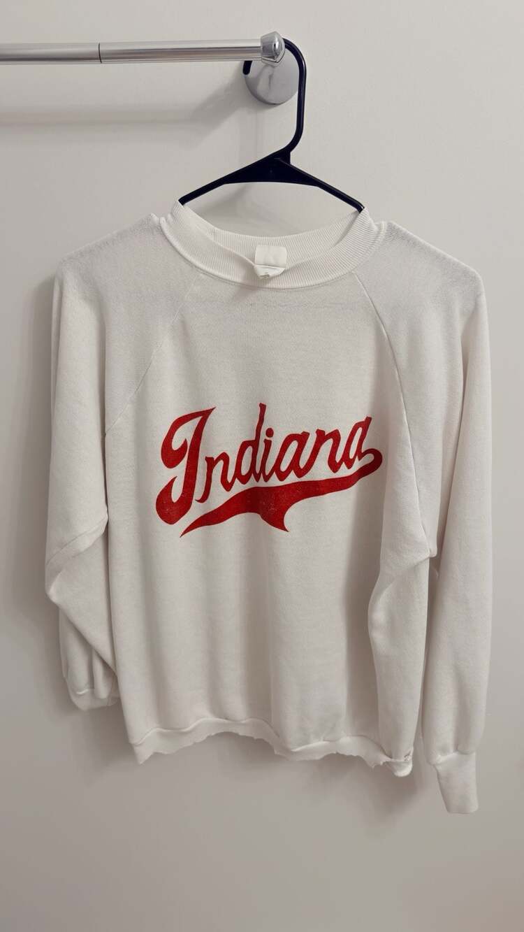 Logo 7 Indiana Sweatshirt Size XL Vintage White Script Logo USA Made